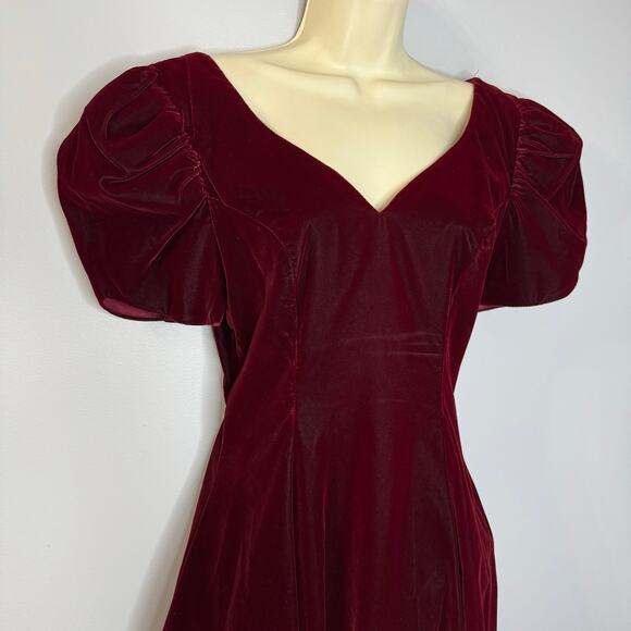 JUMP Vintage Velvet Puff Sleeve V-Neck  Fit & Flare Mini Dress Dark Romantic 7/8 - Picture 13 of 14
